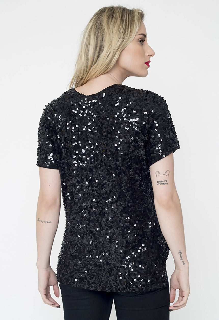 T-SHIRT BORDADA LUNA - PRETO