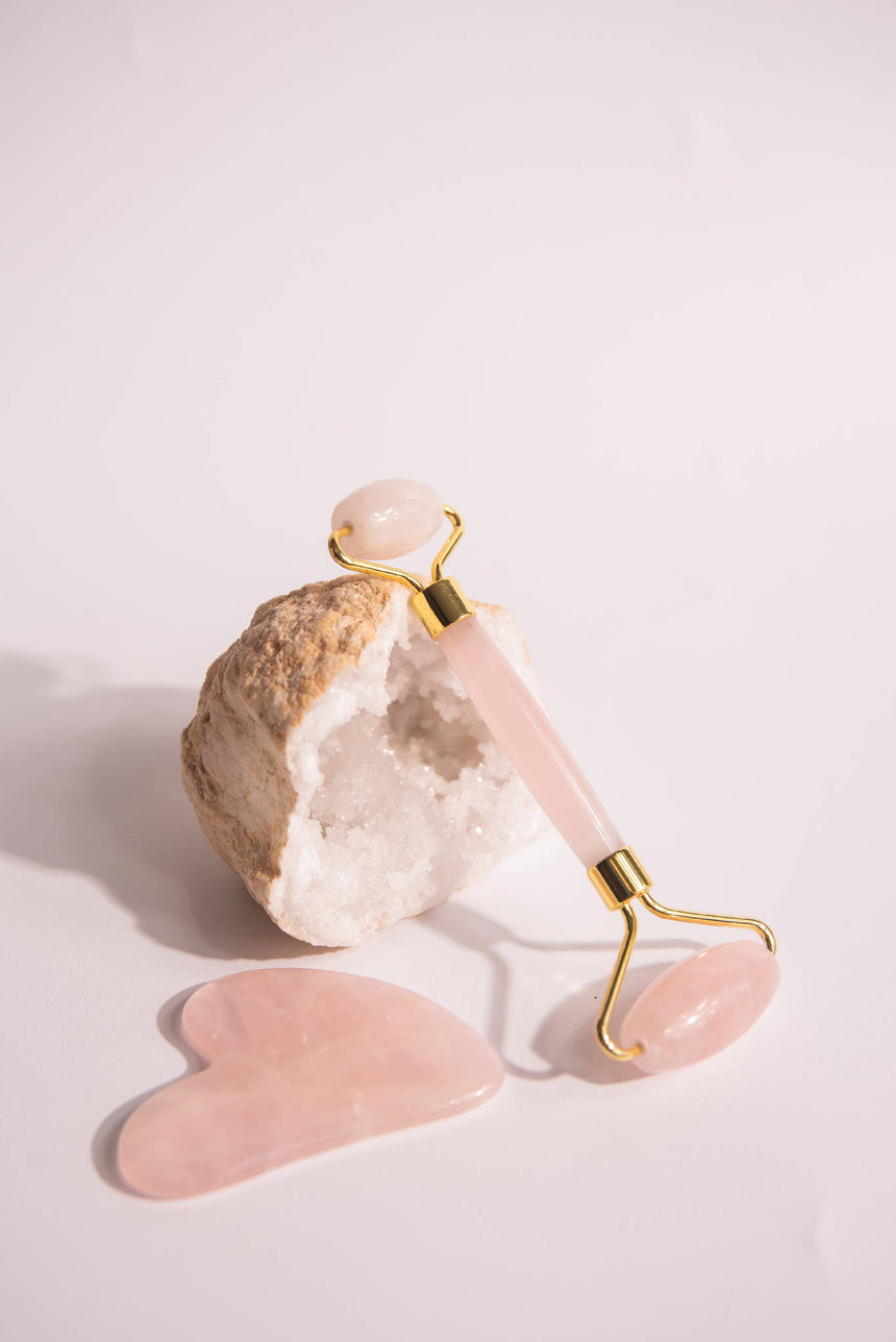 Kit roller + gua sha quartzo rosa