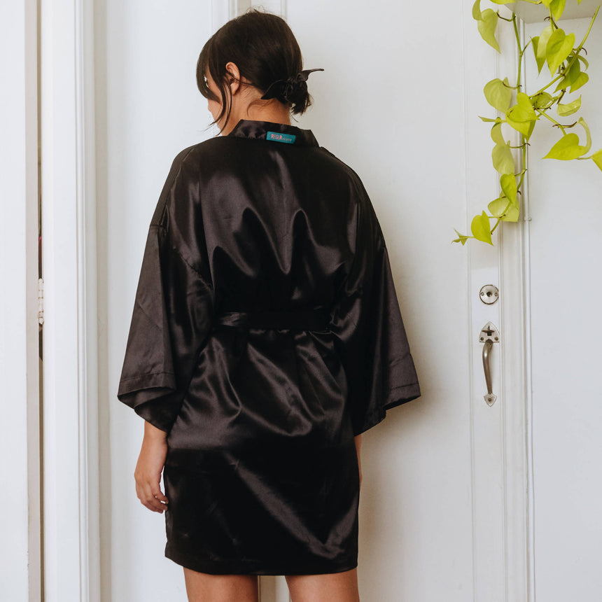 KIMONO HOBBY CETIM DE SEDA PRETO